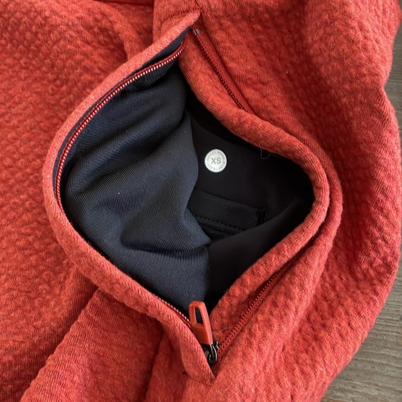 Lululemon At Ease burnt orange hoodie with two front pouch zip pockets - Picture 9 of 13